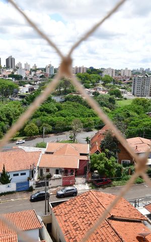 Apartamento à venda com 85m², 3 quartos e 2 vagasQuarto 2 - Vista