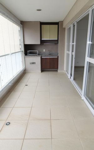 Apartamento para alugar com 143m², 3 quartos e 3 vagasSacada