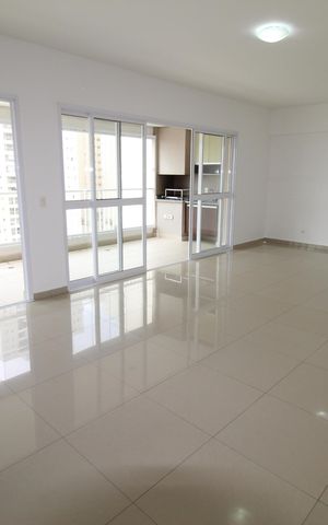 Apartamento para alugar com 143m², 3 quartos e 3 vagasSala