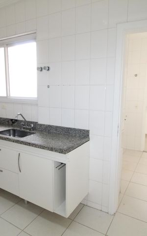 Apartamento para alugar com 143m², 3 quartos e 3 vagasCozinha