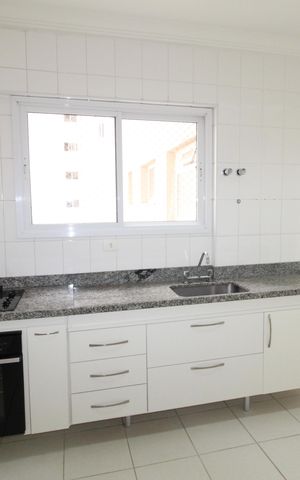 Apartamento para alugar com 143m², 3 quartos e 3 vagasCozinha