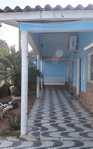 Casa à venda com 360m², 3 quartos e 2 vagasÁrea externa