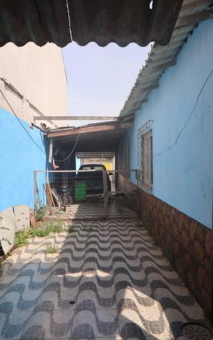 Casa à venda com 360m², 3 quartos e 2 vagasÁrea externa