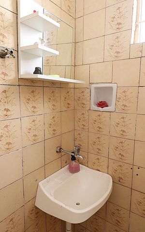 Casa para alugar com 98m², 1 quarto e 2 vagasBanheiro de serviço