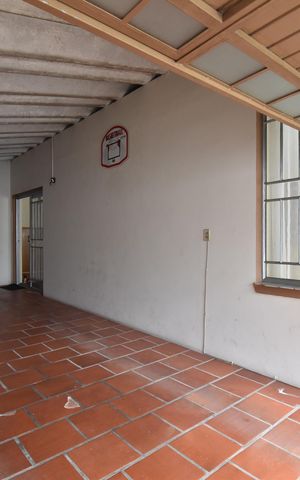 Casa para alugar com 280m², 6 quartos e 4 vagasGaragem