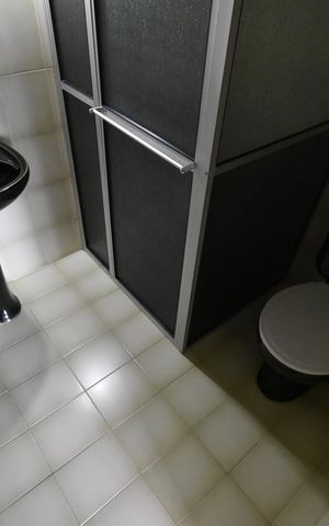 Casa para alugar com 280m², 6 quartos e 4 vagasBanheiro da Suíte