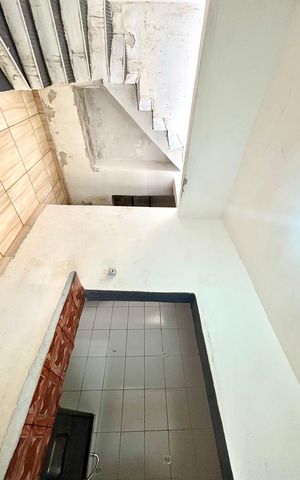 Casa à venda com 98m², 2 quartos e 1 vaga Casa à venda com 98m², 2 quartos e 1 vagaSala/Cozinha