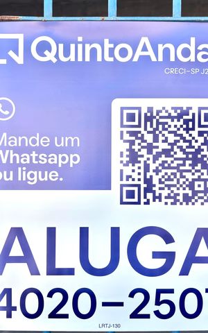 Casa para alugar com 98m², 2 quartos e 1 vaga Casa para alugar com 98m², 2 quartos e 1 vagaFachada