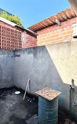 Casa para alugar com 98m², 2 quartos e 1 vaga Casa para alugar com 98m², 2 quartos e 1 vagaQuintal