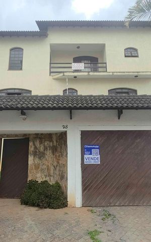 Casa para alugar com 486m², 5 quartos e 5 vagas