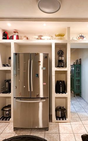 Casa à venda com 230m², 3 quartos e 2 vagas Casa à venda com 230m², 3 quartos e 2 vagasCopa