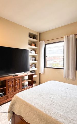 Casa à venda com 230m², 3 quartos e 2 vagas Casa à venda com 230m², 3 quartos e 2 vagasQuarto 2