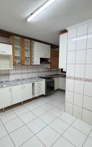 Apartamento à venda com 157m², 3 quartos e 1 vaga Apartamento à venda com 157m², 3 quartos e 1 vagaCozinha