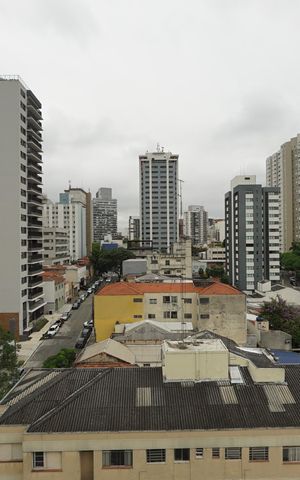 Apartamento à venda com 78m², 1 quarto e 1 vagaVista