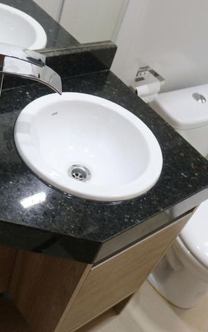 Apartamento à venda com 86m², 2 quartos e 1 vaga Apartamento à venda com 86m², 2 quartos e 1 vagaBanheiro 1