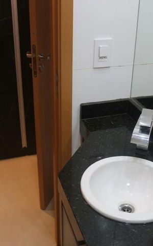 Apartamento à venda com 86m², 2 quartos e 1 vaga Apartamento à venda com 86m², 2 quartos e 1 vagaBanheiro 2
