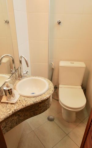 Apartamento para alugar com 55m², 1 quarto e 1 vaga Apartamento para alugar com 55m², 1 quarto e 1 vagaBanheiro da Suíte