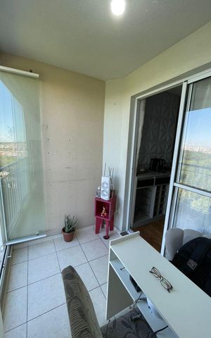 Apartamento à venda com 53m², 2 quartos e 1 vaga Apartamento à venda com 53m², 2 quartos e 1 vagaVaranda