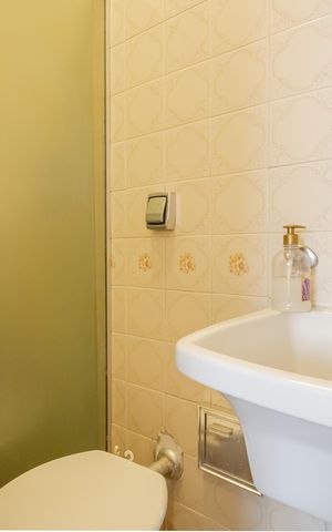 Apartamento para alugar com 230m², 5 quartos e 3 vagasBanheiro quarto de serviços