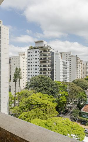 Apartamento para alugar com 230m², 5 quartos e 3 vagasVista sala de jantar