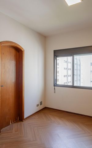 Apartamento para alugar com 230m², 5 quartos e 3 vagasSuíte 2