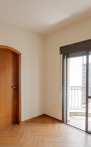 Apartamento para alugar com 230m², 5 quartos e 3 vagasSuíte 1
