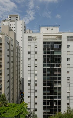 Apartamento para alugar com 230m², 5 quartos e 3 vagasVista suíte 2