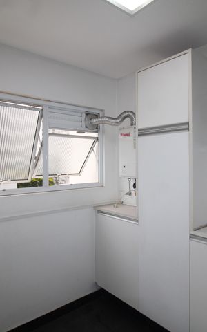 Apartamento à venda com 92m², 2 quartos e 1 vagaCozinha / Área de Serviço