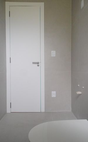Casa à venda com 118m², 3 quartos e 2 vagasBanheiro