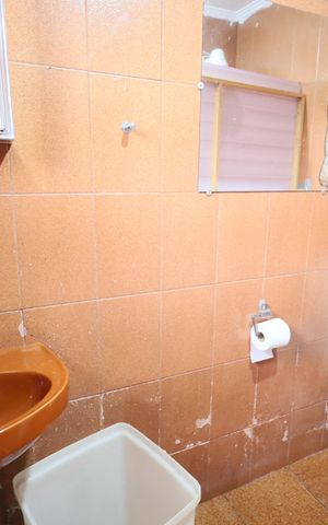 Casa à venda com 155m², 2 quartos e 4 vagasBanheiro