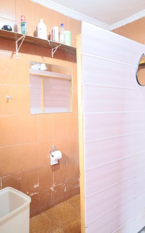 Casa à venda com 155m², 2 quartos e 4 vagasBanheiro