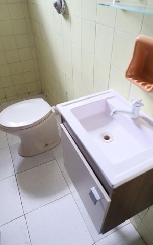 Casa à venda com 155m², 2 quartos e 4 vagasBanheiro 2