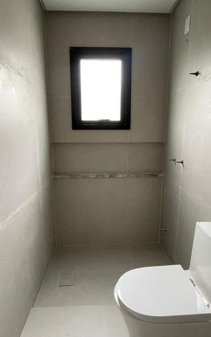 Casa à venda com 118m², 3 quartos e 2 vagas