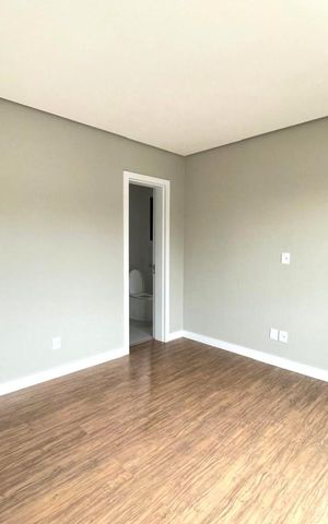 Casa à venda com 118m², 3 quartos e 2 vagas
