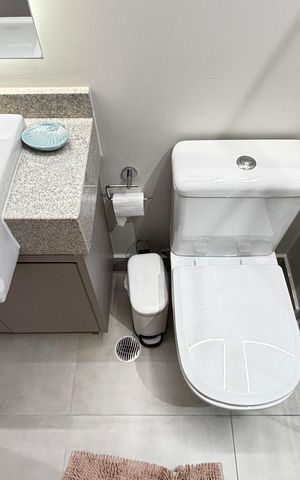 Apartamento à venda com 79m², 2 quartos e 2 vagas Apartamento à venda com 79m², 2 quartos e 2 vagasBanheiro da Suíte 2