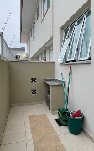 Casa para alugar com 352m², 2 quartos e 6 vagas Casa para alugar com 352m², 2 quartos e 6 vagasÁrea externa