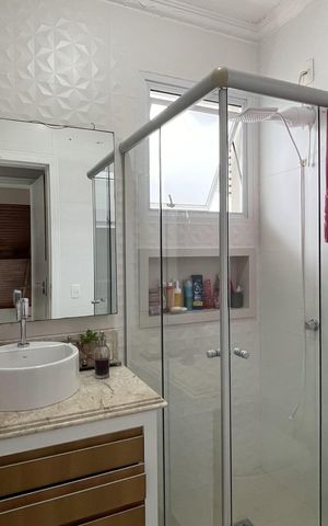 Casa para alugar com 352m², 2 quartos e 6 vagas Casa para alugar com 352m², 2 quartos e 6 vagasBanheiro do Quarto 1
