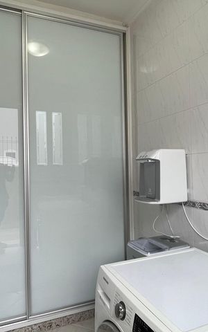 Casa para alugar com 352m², 2 quartos e 6 vagas Casa para alugar com 352m², 2 quartos e 6 vagasÁrea de Serviço