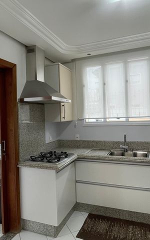Casa para alugar com 352m², 2 quartos e 6 vagas Casa para alugar com 352m², 2 quartos e 6 vagasCozinha