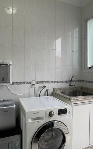 Casa para alugar com 352m², 2 quartos e 6 vagas Casa para alugar com 352m², 2 quartos e 6 vagasÁrea de Serviço
