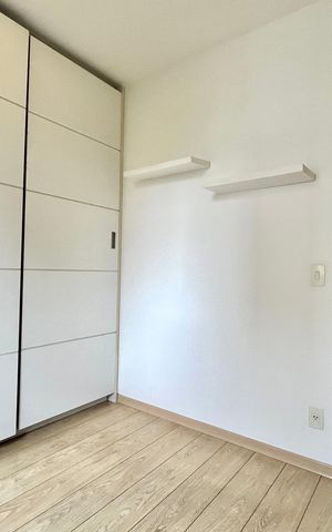 Apartamento à venda com 98m², 3 quartos e 2 vagas Apartamento à venda com 98m², 3 quartos e 2 vagasQuarto 2