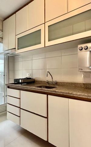 Apartamento à venda com 98m², 3 quartos e 2 vagas Apartamento à venda com 98m², 3 quartos e 2 vagasCozinha