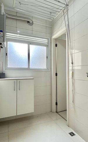 Apartamento à venda com 98m², 3 quartos e 2 vagas Apartamento à venda com 98m², 3 quartos e 2 vagasÁrea de Serviço