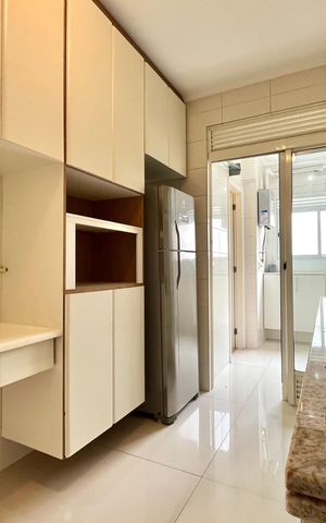 Apartamento à venda com 98m², 3 quartos e 2 vagas Apartamento à venda com 98m², 3 quartos e 2 vagasCozinha
