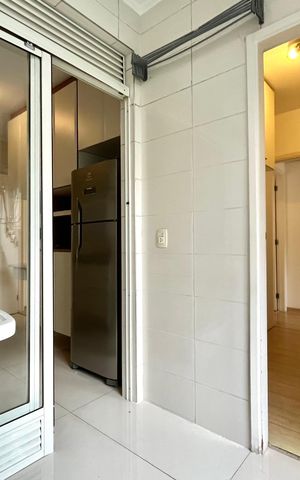Apartamento à venda com 98m², 3 quartos e 2 vagas Apartamento à venda com 98m², 3 quartos e 2 vagasÁrea de Serviço