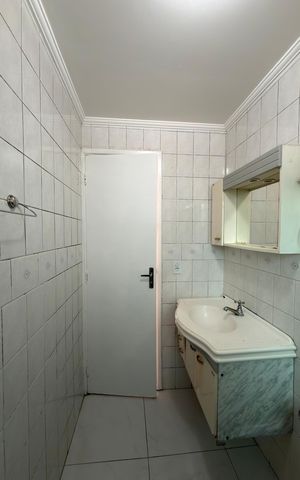 Apartamento à venda com 54m², 2 quartos e 1 vaga Apartamento à venda com 54m², 2 quartos e 1 vagaBanheiro Social