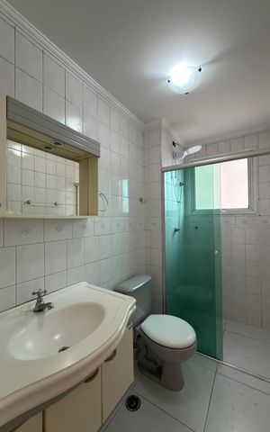Apartamento à venda com 54m², 2 quartos e 1 vaga Apartamento à venda com 54m², 2 quartos e 1 vagaBanheiro Social