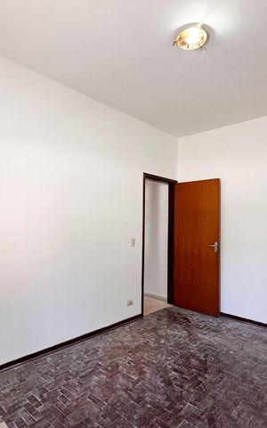 Casa para alugar com 300m², 3 quartos e 3 vagas Casa para alugar com 300m², 3 quartos e 3 vagasQuarto 1