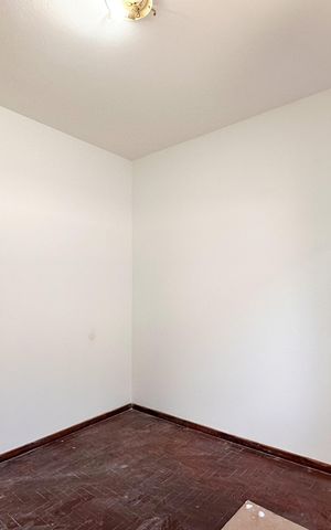 Casa para alugar com 300m², 3 quartos e 3 vagas Casa para alugar com 300m², 3 quartos e 3 vagasQuarto 2