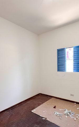 Casa para alugar com 300m², 3 quartos e 3 vagas Casa para alugar com 300m², 3 quartos e 3 vagasQuarto 2